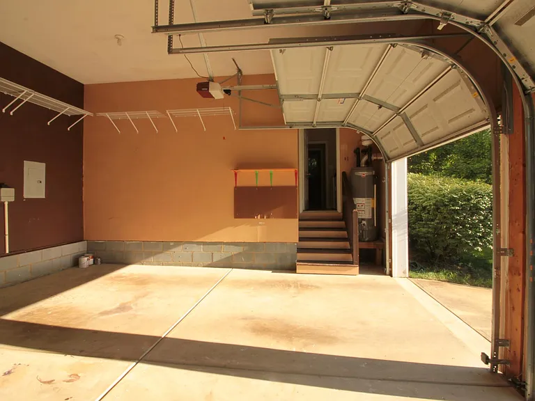 1800 Beaudet Ln — Photo 32