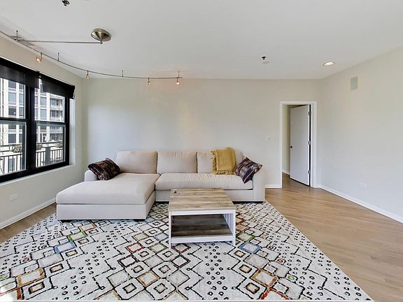 3rd image of 520 W Huron St APT 704