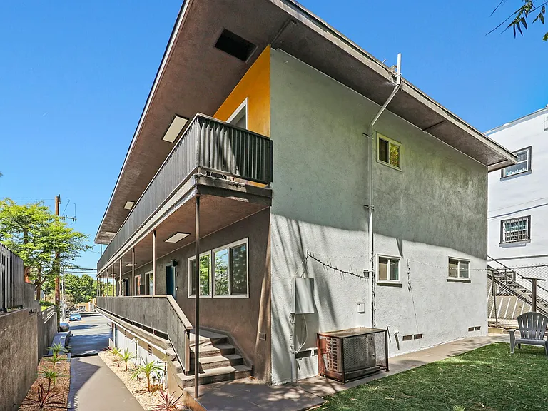 410 Lucas Ave #C — Photo 42