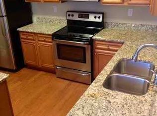 726 Albertine Ct #16A-2, Chesapeake, VA 23320