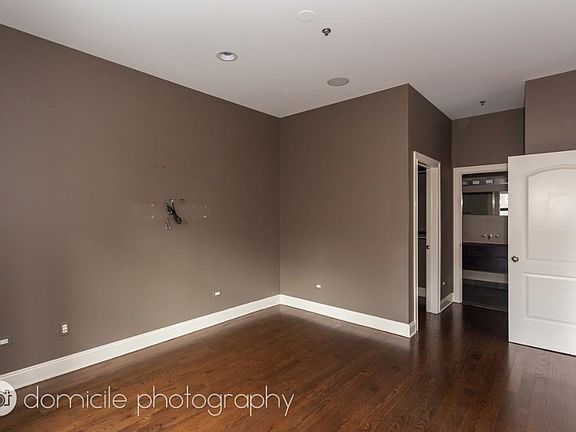 3rd image of 101 W Superior St #400