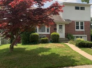 28 Darlin Dr, Reading, PA