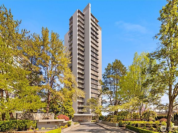 2nd image of 1620 43rd Avenue E #8B