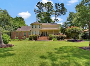 302 Charleston Dr, Friendswood, TX 77546