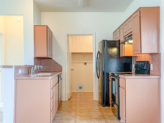 4th image of 3606 John Haedge Dr