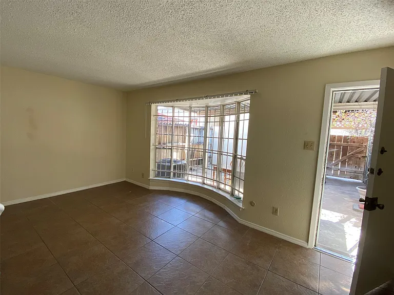 8470 Leawood Blvd — Photo 7