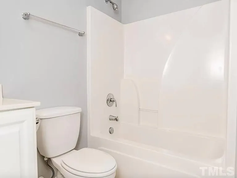 42 Millbrook Dr #42 — Photo 2