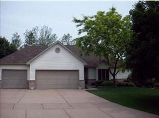3620 Wintergreen Ct, Eau Claire, WI 54701