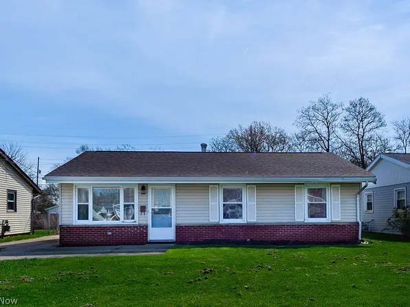 1310 E Larchmont Dr, Sandusky, OH 44870