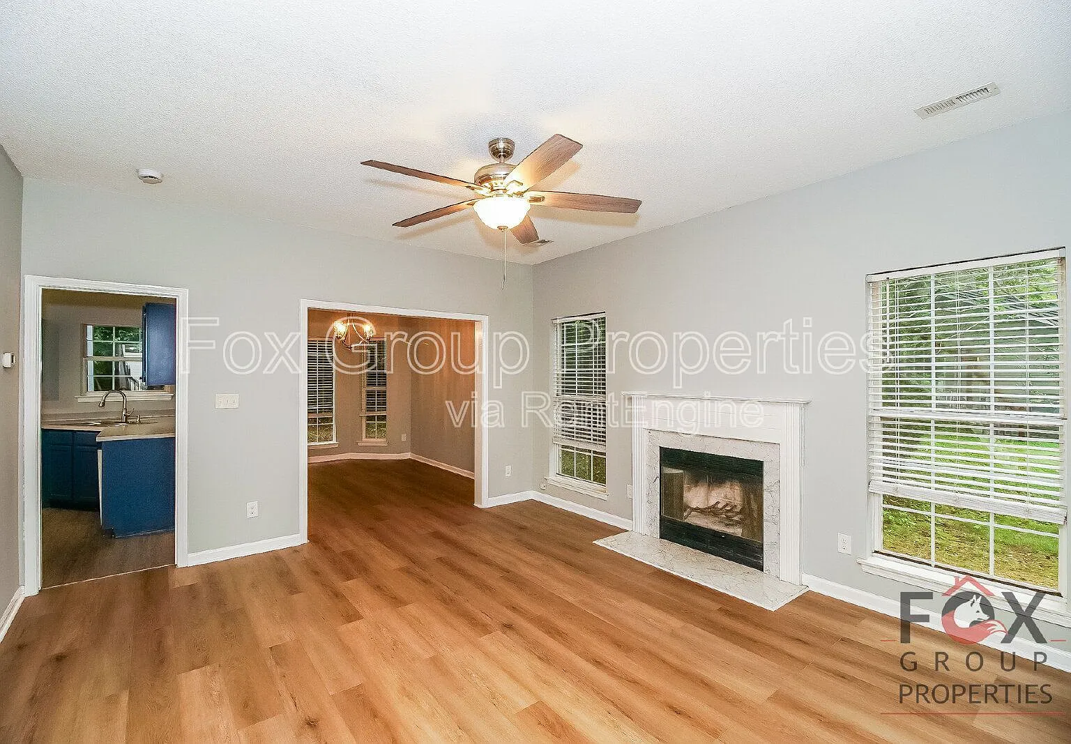 3 bed, 2.5 bath, 1570 sqft, $2,155 — Photo 2
