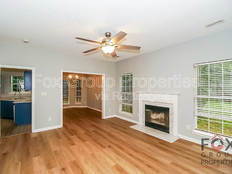 16125 Farmall Dr — Photo 2