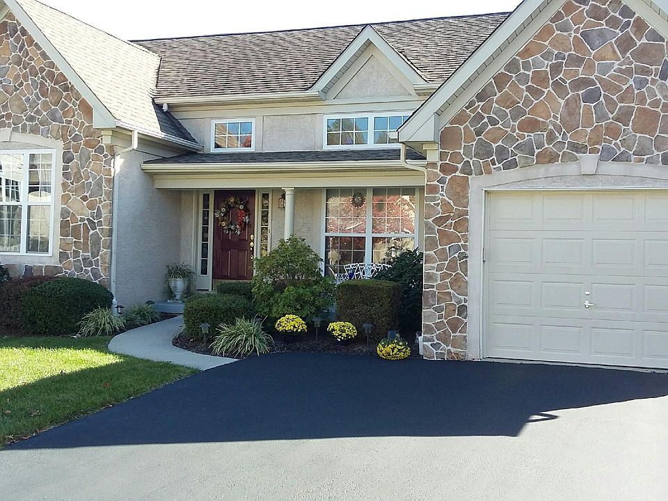 1st image of 2303 Higgins Cir