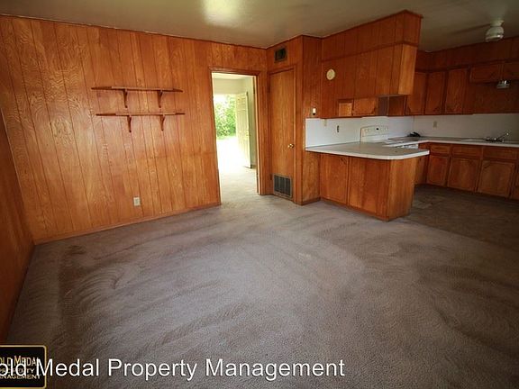 2nd image of 802B Pecan Cir