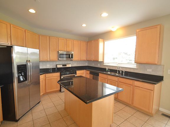 5th image of 1535 Russell Dr