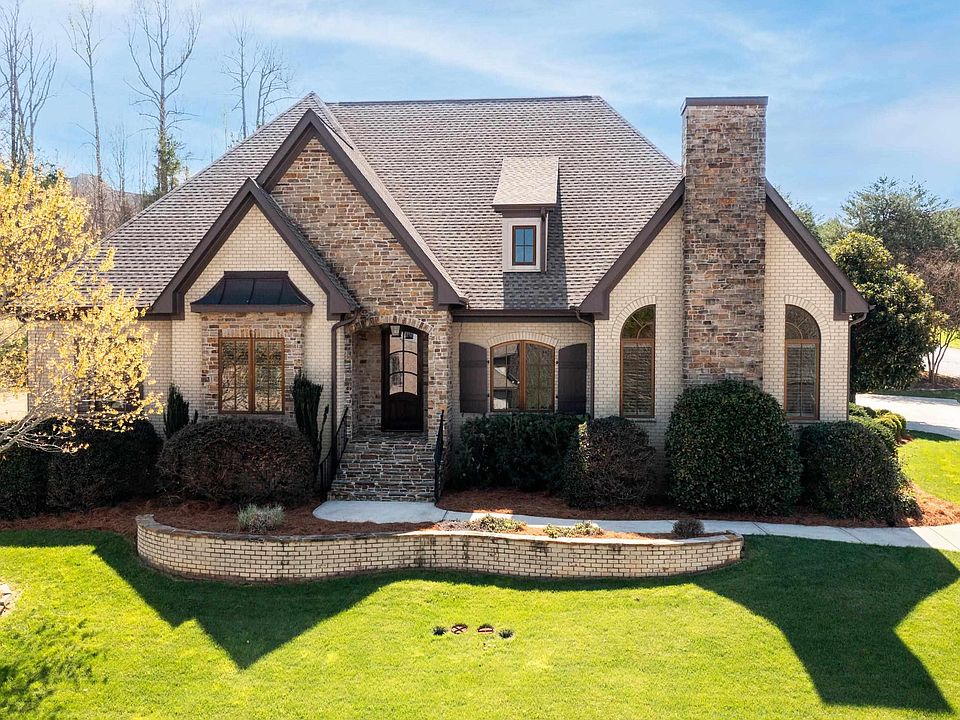 1st image of 104 Gascony Dr