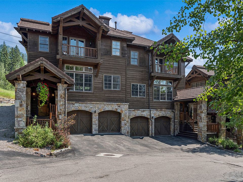 1st image of 111 Slopeside Dr #7