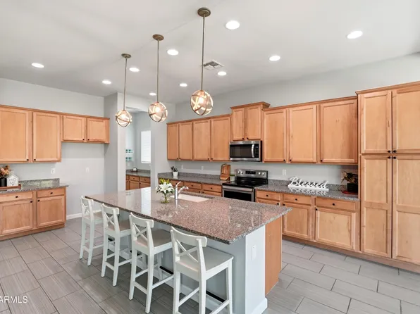 2850 E Spring Wheat Court, Gilbert, AZ 85296