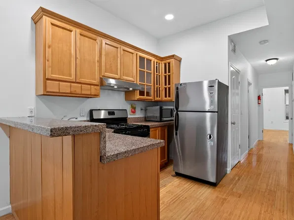 209 Webster Avenue image 1 of 17