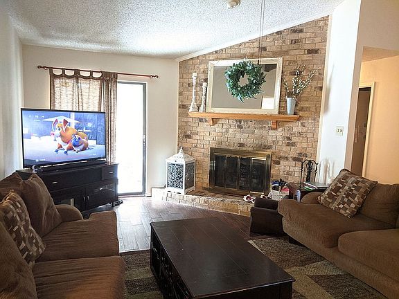 2nd image of 2316 Parkside Dr