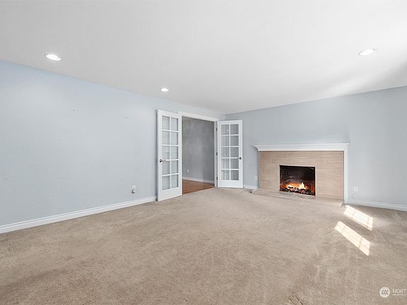 4th image of 10418 10th Avenue Ct S