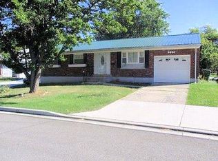 223 Locust St, Lawrenceburg, IN 47025