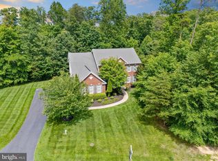 9053 John Sutherland Ln, Lorton, VA 22079