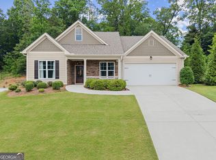 3521 Phoenix Cove Dr, Gainesville, GA 30506