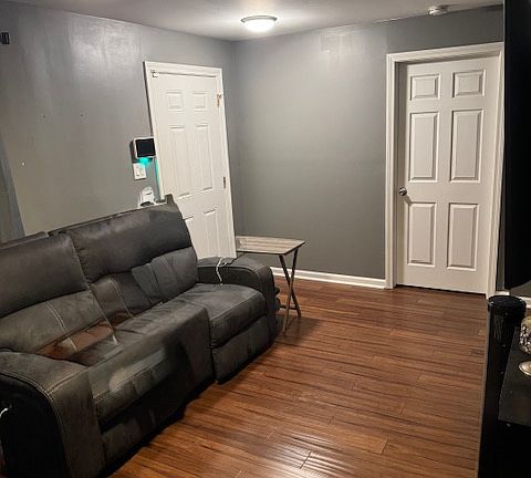 5th image of 6606 Cornell St