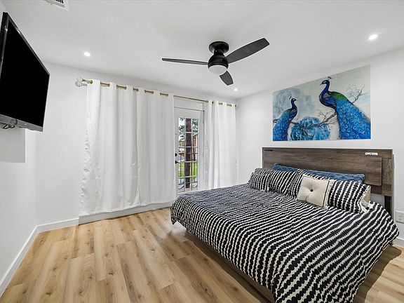 5th image of 7402 Alabonson Rd Unit 202