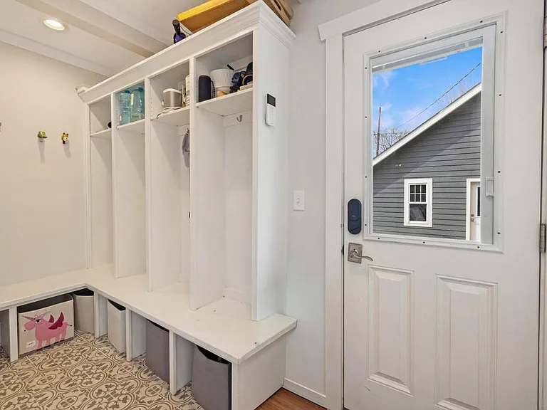 Mudroom/Back Entry