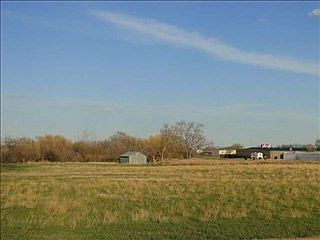 2nd image of 1714 Creek Dr