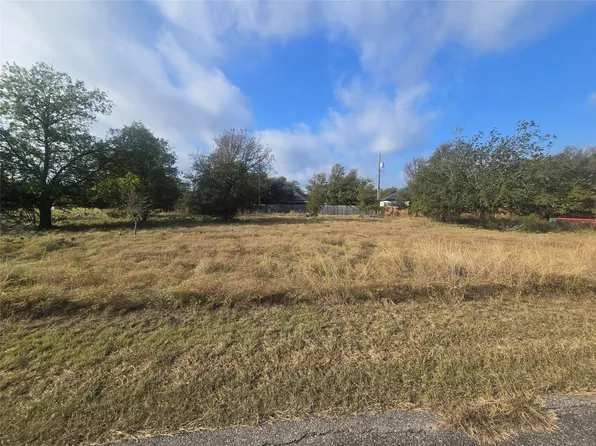 34 Blue Roan Dr, Morgans Pt Resort, TX 76513