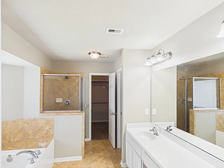 17143 Deaton Mill Dr — Photo 20