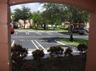 3760 N Jog Rd APT 101, Royal Palm Beach, FL 33411