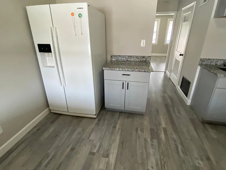 7431 Holabird Ave — Photo 7