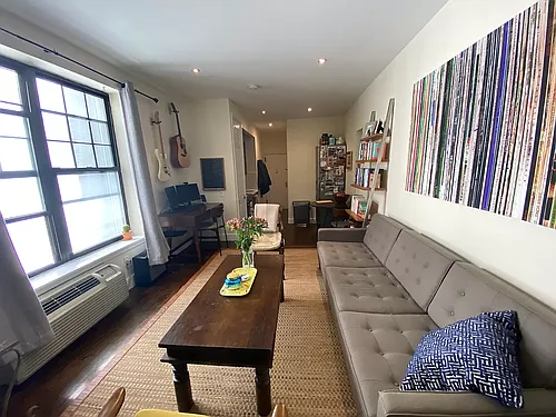 306 W 22nd St #2C Photo 1