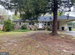 1115 Arbutus Ave, Williamstown, NJ 08094