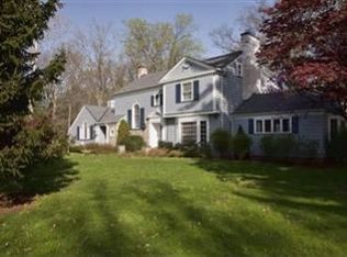 5907 Columbia Rd, North Olmsted, OH 44070