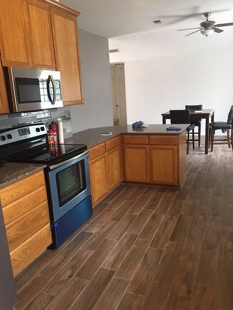 1st image of 4542 Southern Oak Ln