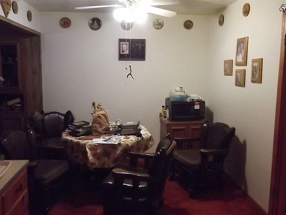 3rd image of 602 Mimosa St