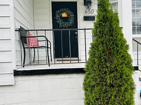 3rd image of 650 Robertsville Rd