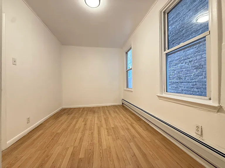 136 W 31st St #1 — Photo 8