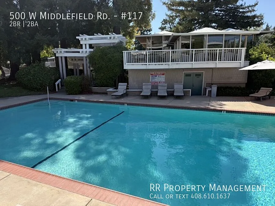 Spacious condo in a great central Mountain View location! — Photo 2
