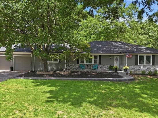 1216 W 97th St, Kansas City, MO 64114