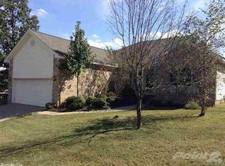 20 Turquoise Dr, Maumelle, AR 72113