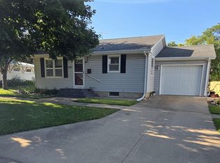 507 3rd Ave, Ackley, IA 50601