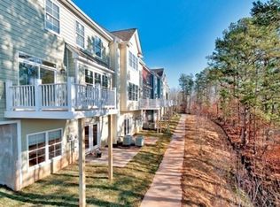 1582 Wickham Pond Dr #B, Charlottesville, VA 22901