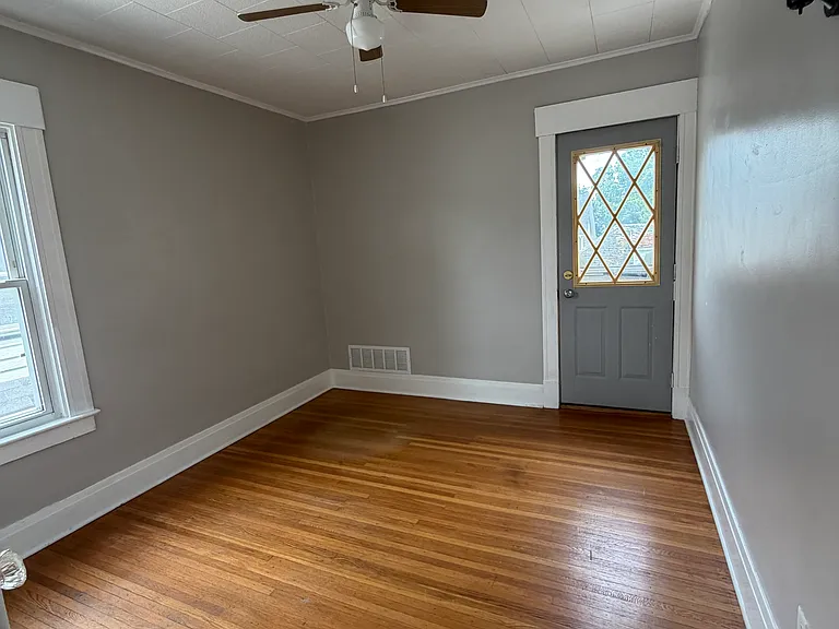 29 Crowley Ave — Photo 10