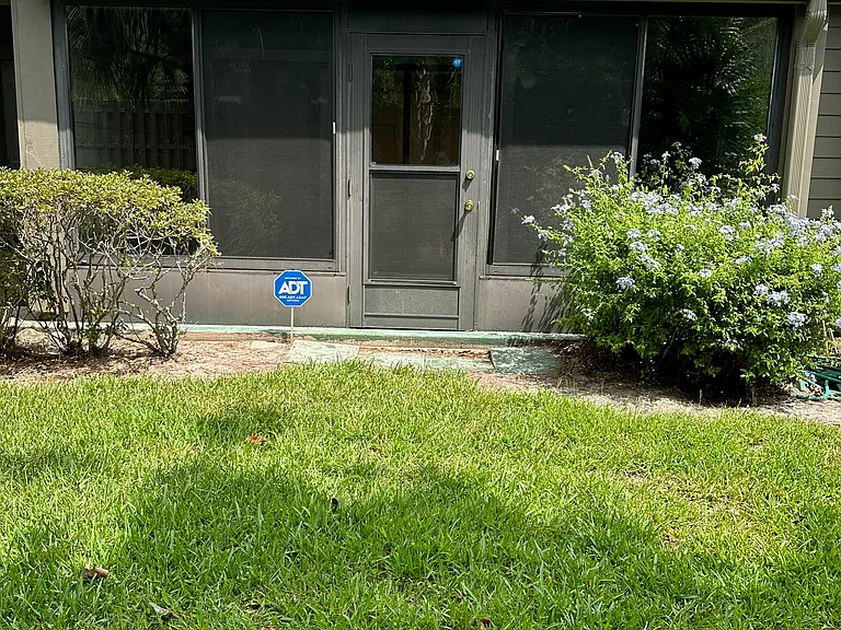2065-7623 Baymeadows Cir W — Photo 7