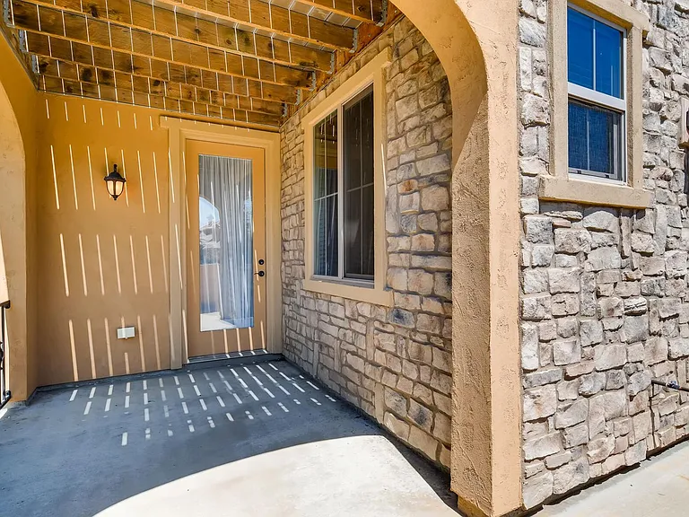 9139 Viaggio Way — Photo 28